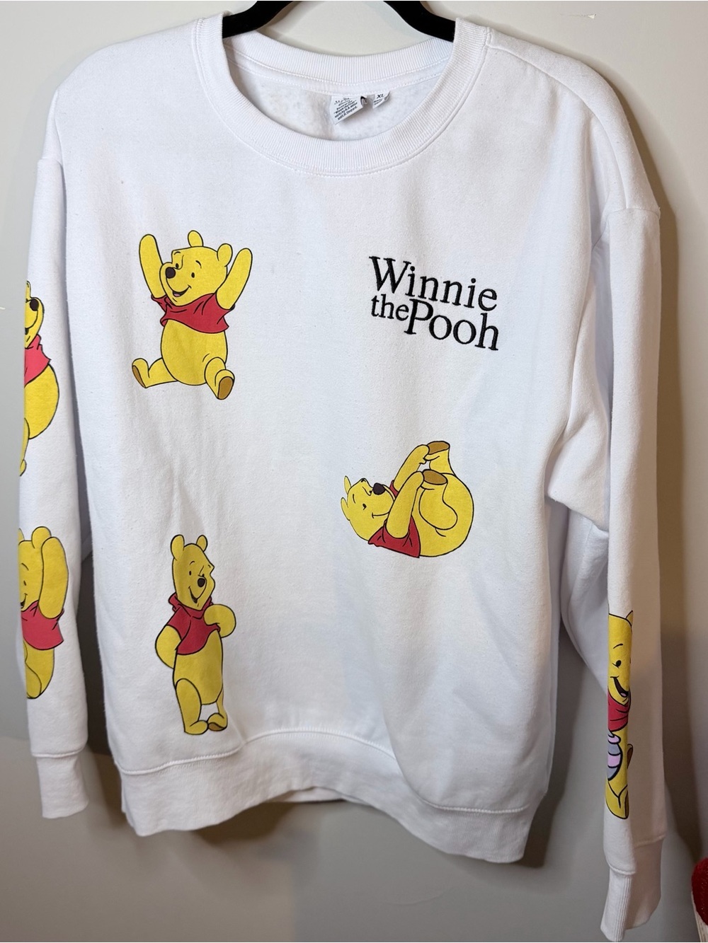 White Women’s Sweatshirt - Classic Pooh Print